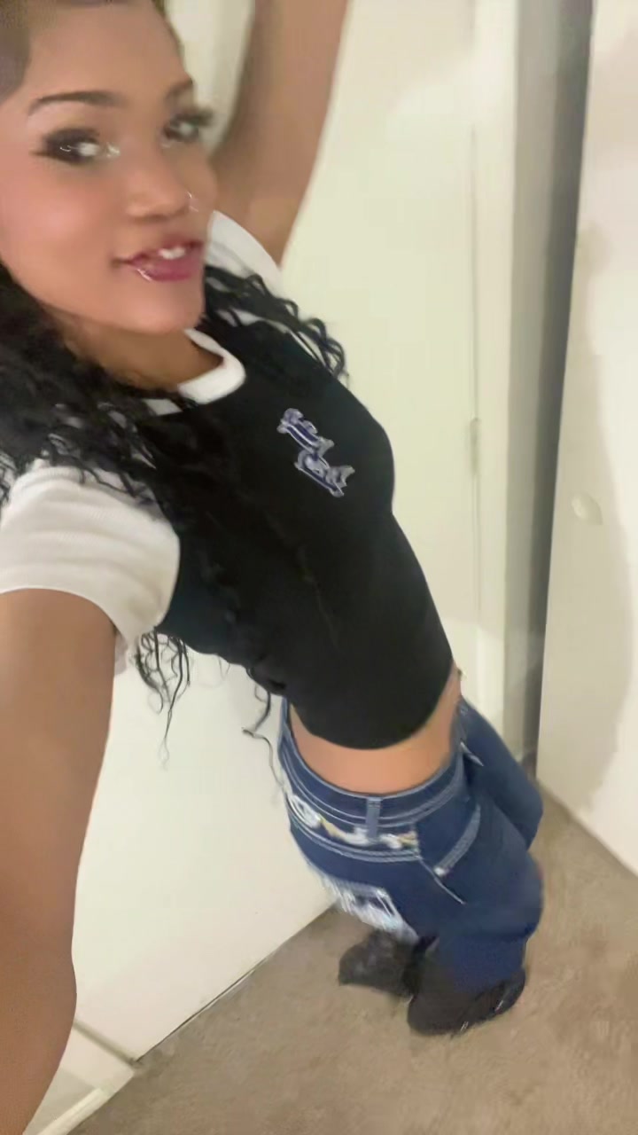 @Ayla