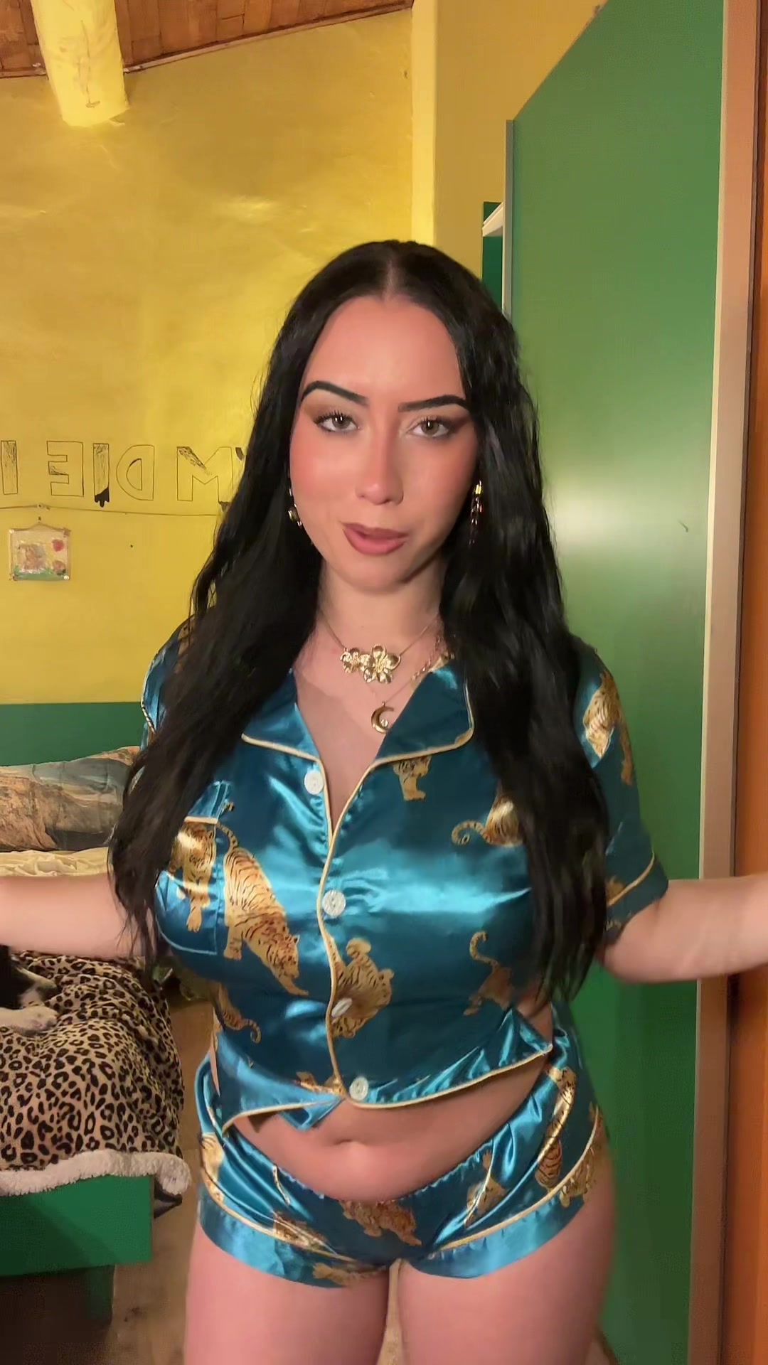 @Ainelyalcontrario