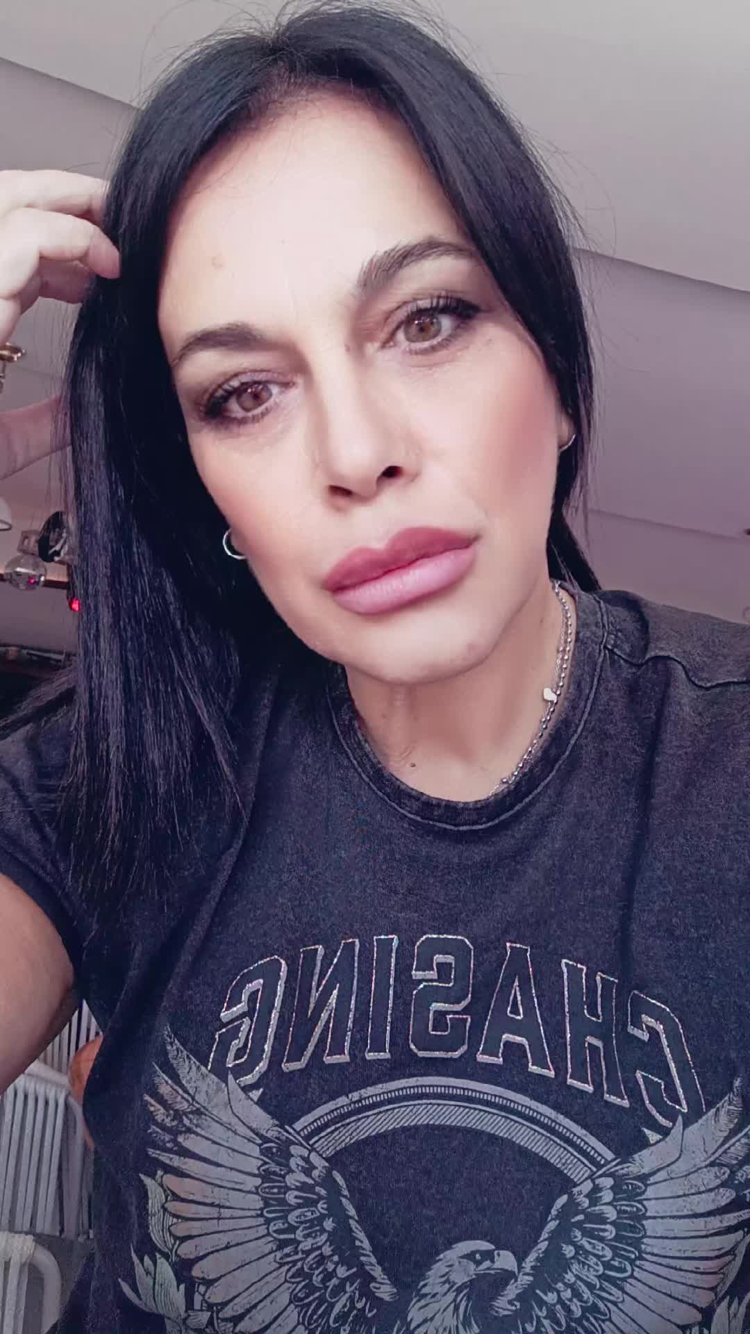 @claudia♥️🍒🐞💣💣💣