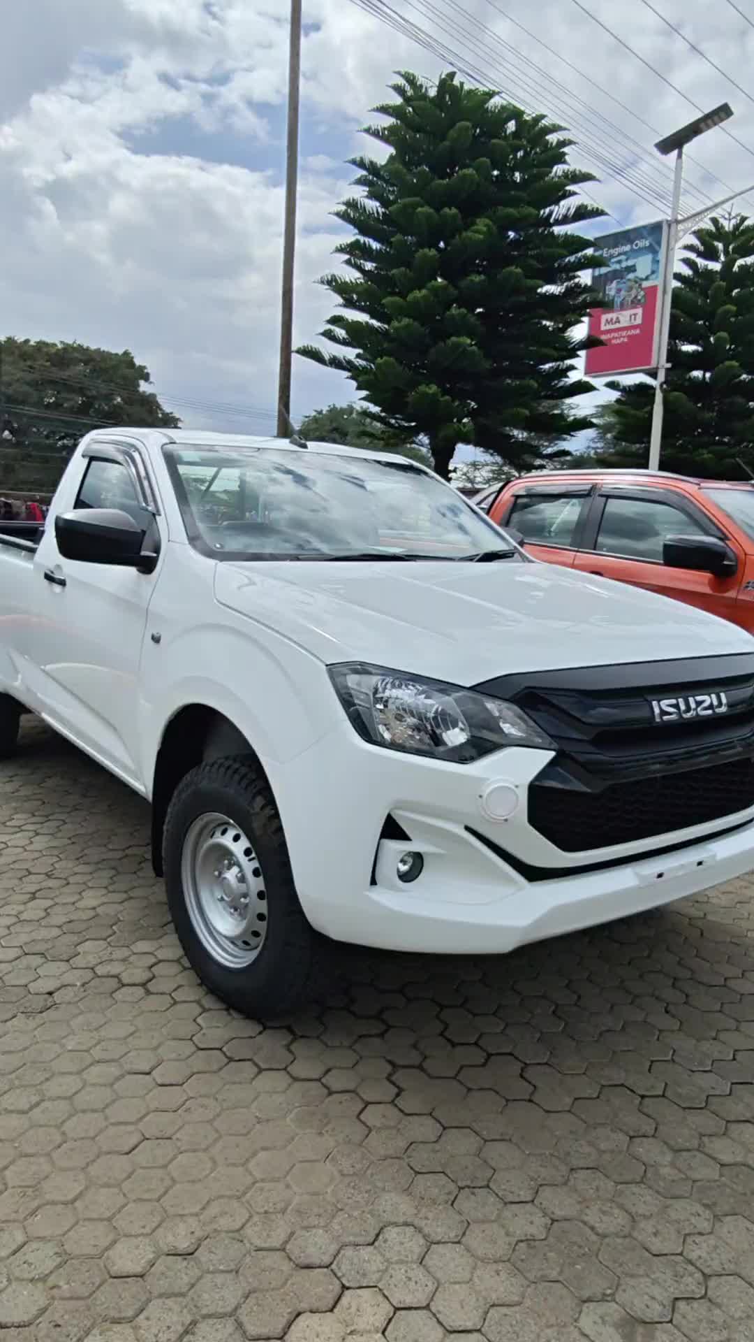 @Stella wa Isuzu