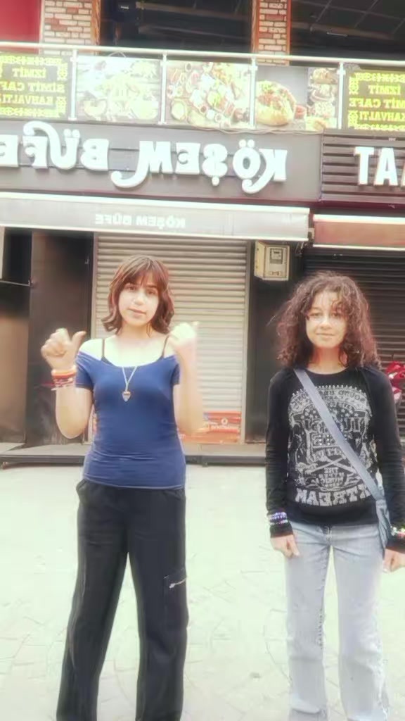 @TURURURURURURURURURURURURU🐸⦻