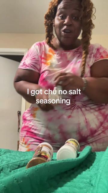 @Juicyedwards