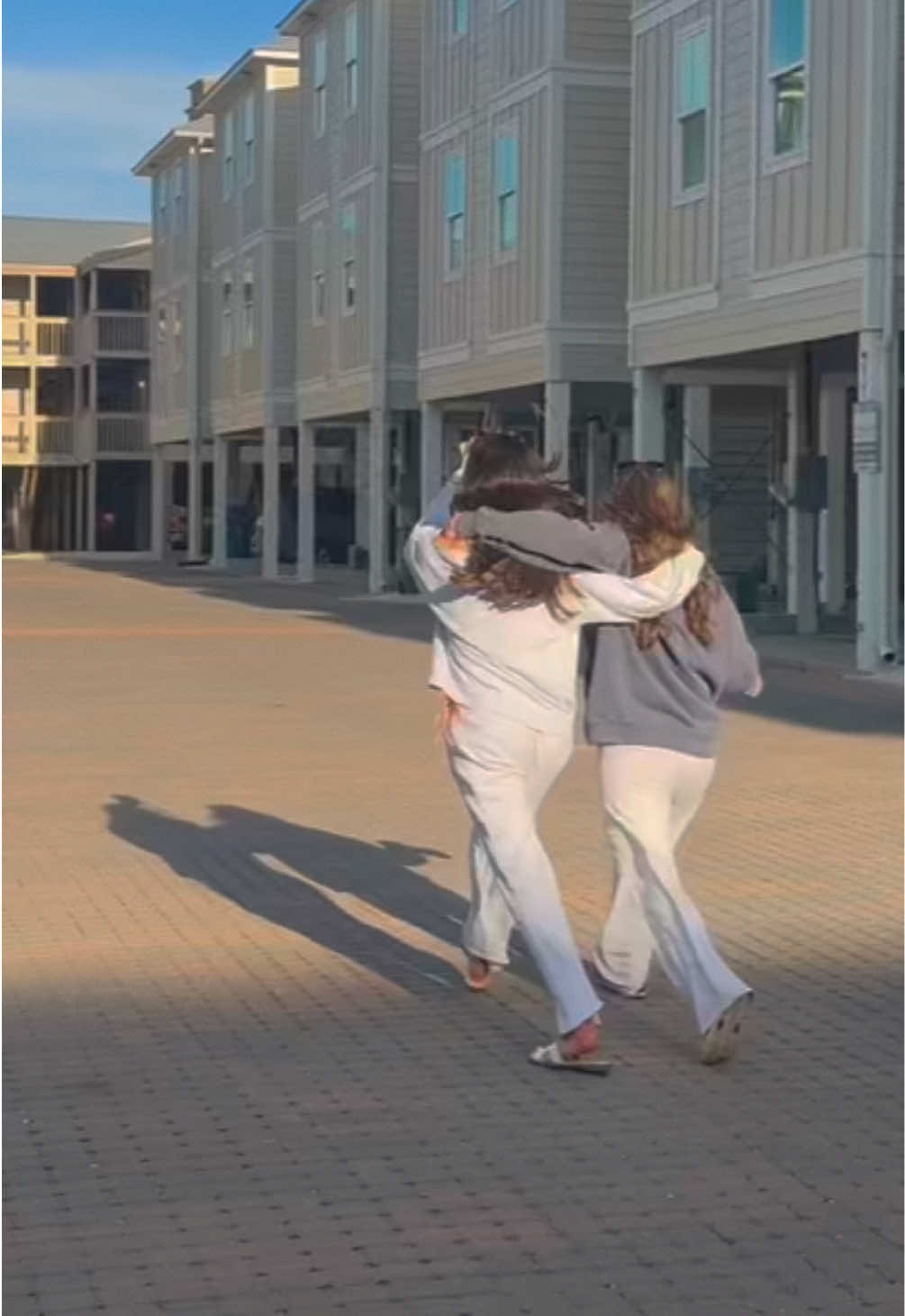 @KANSAS DELTA GAMMA ⚓️🤍