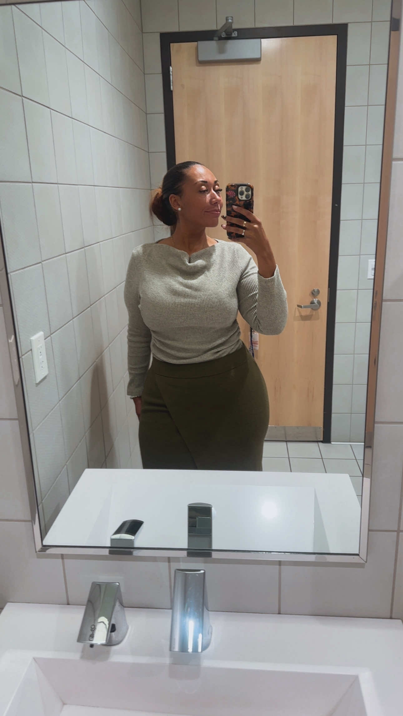 @DiariesofaFINERwoman
