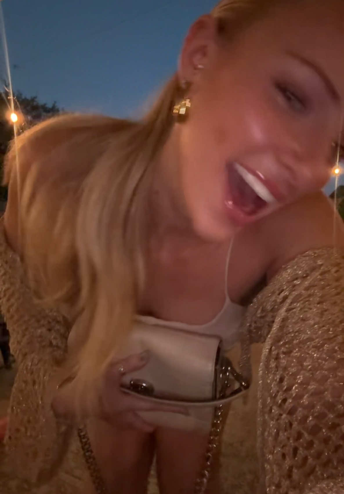 @avetaylo