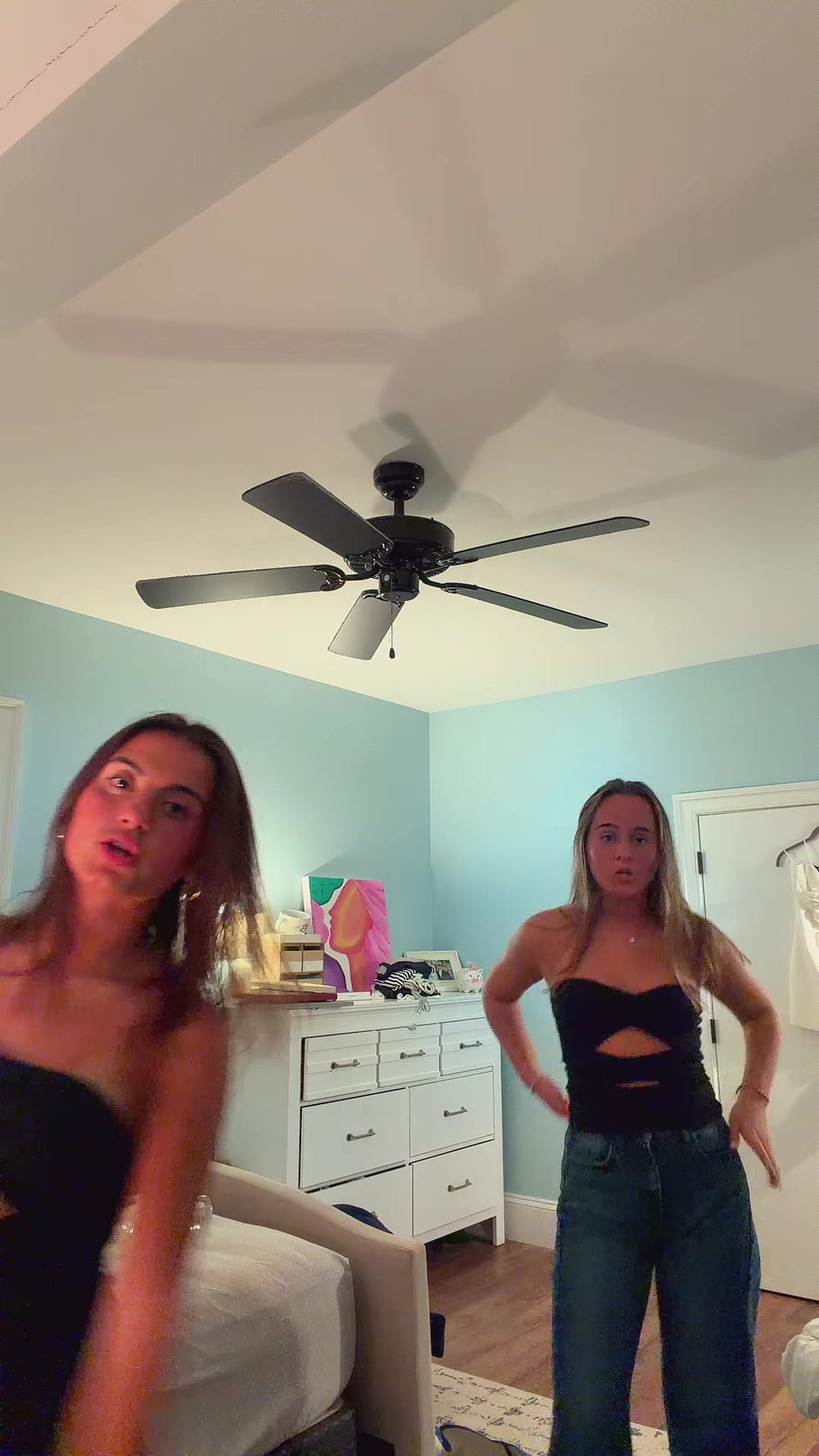 @chlo