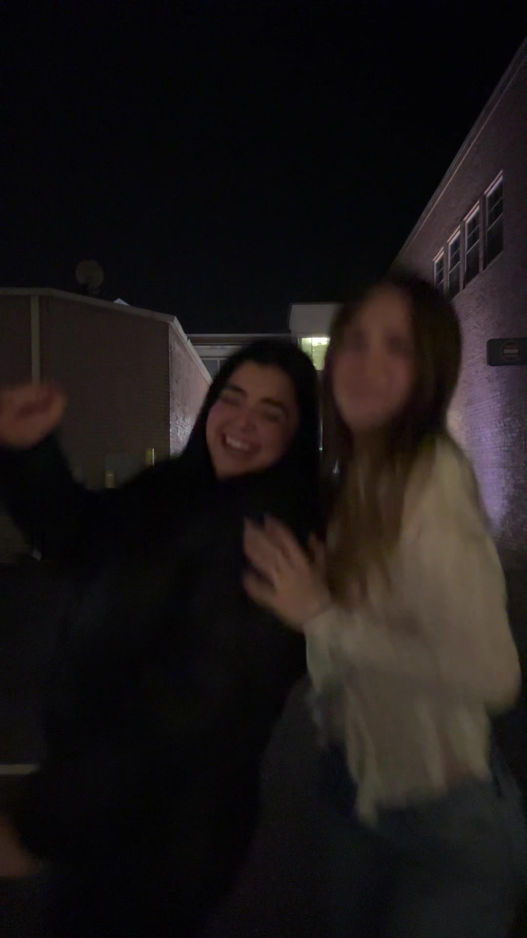 @aud