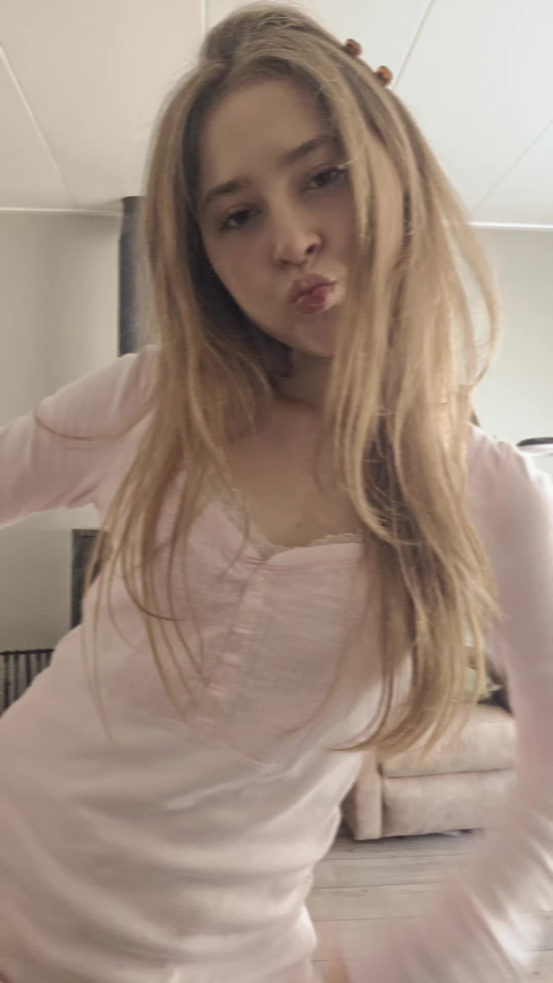 @Sara⋆𐙚₊˚⊹