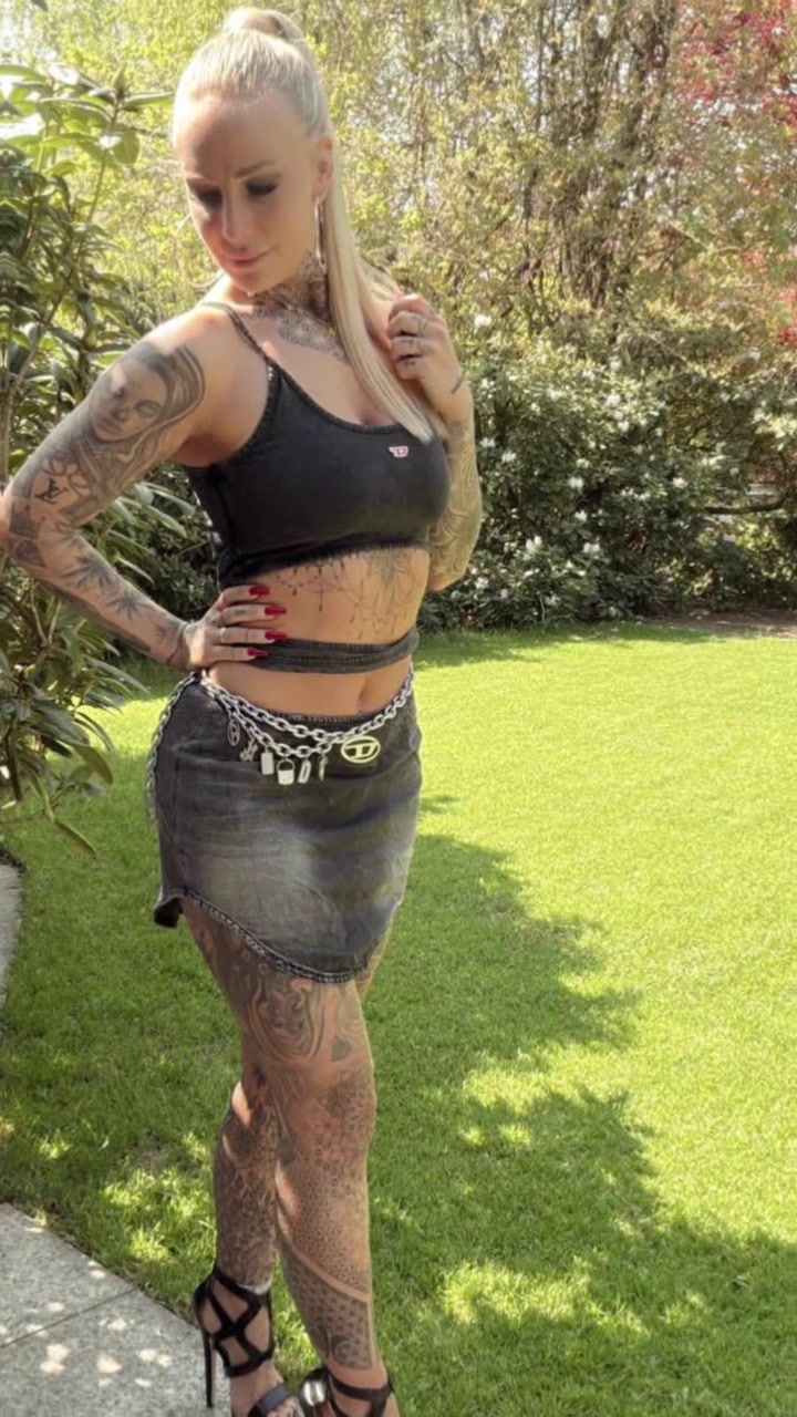 @Lara Cumkitten
