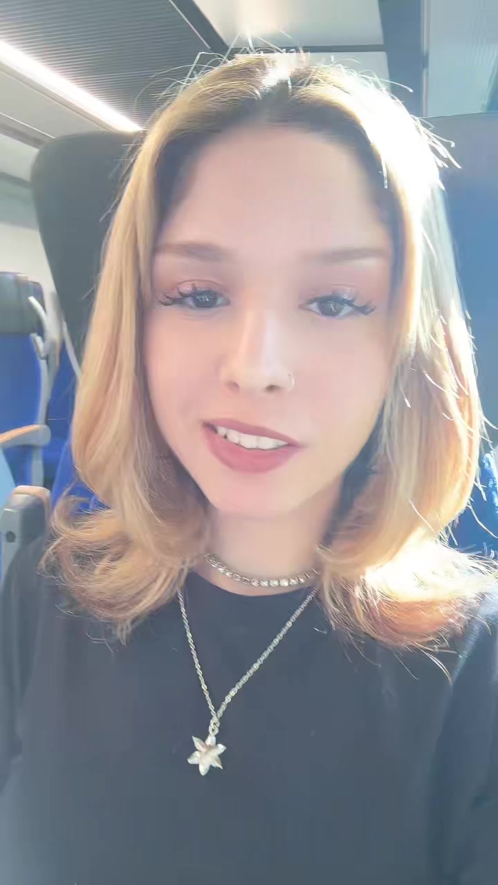 @elisa naz