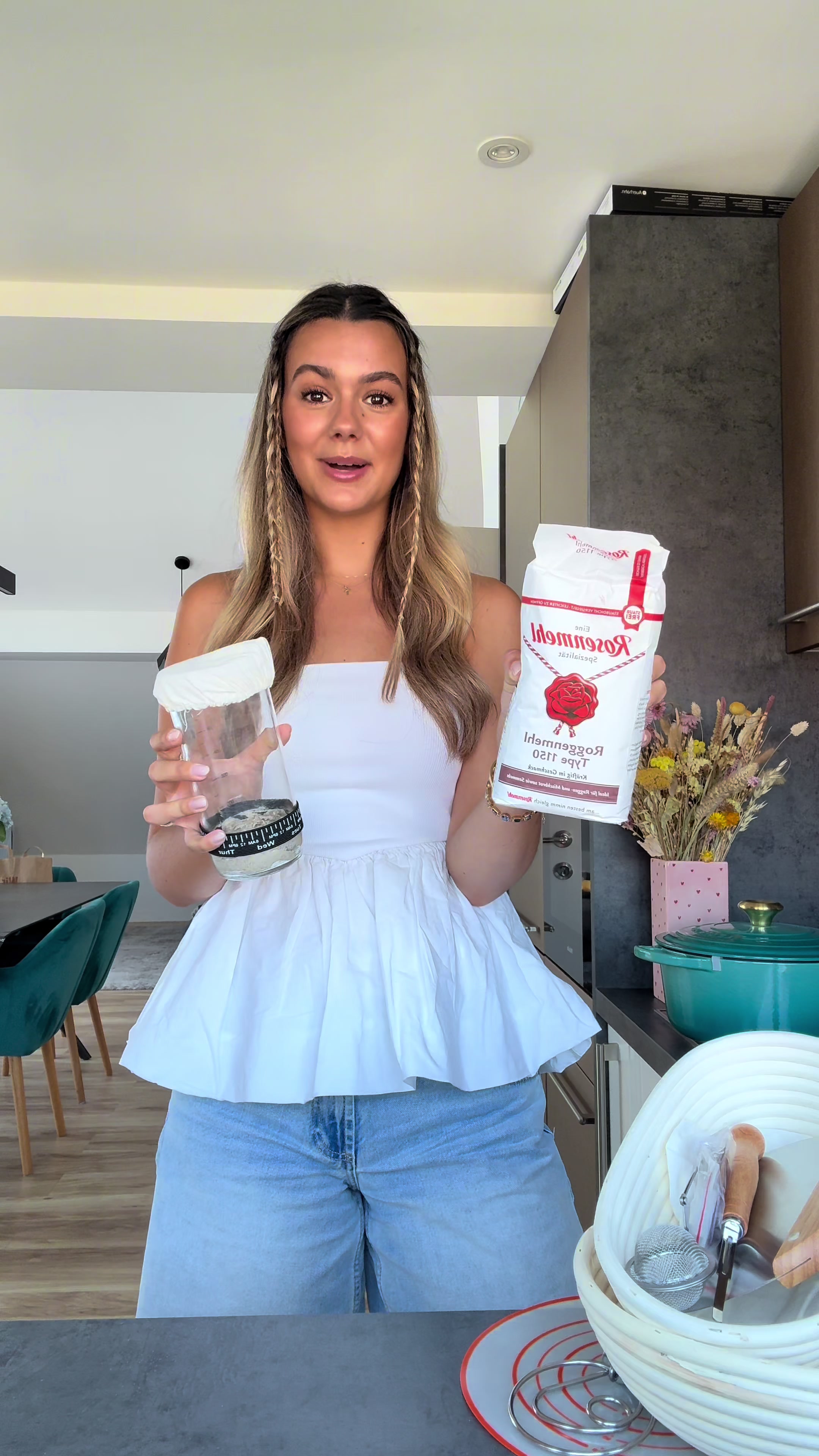 @Ana