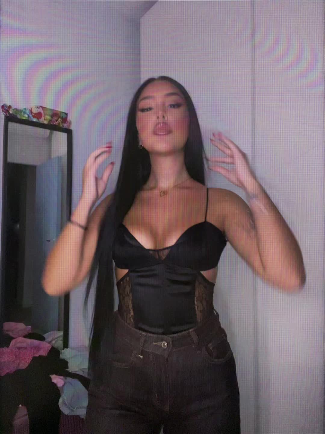 @𝐌