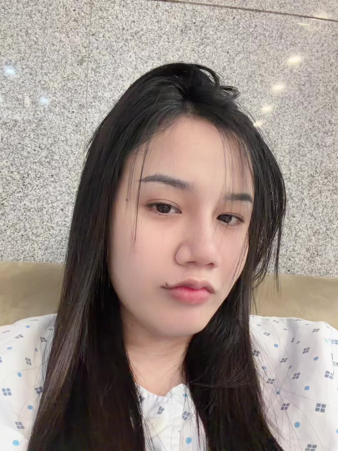 @𝓜 𝓲 𝓷 𝓽 🍒