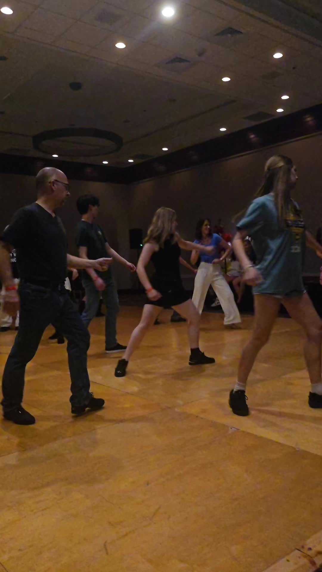 @lnslinedancing
