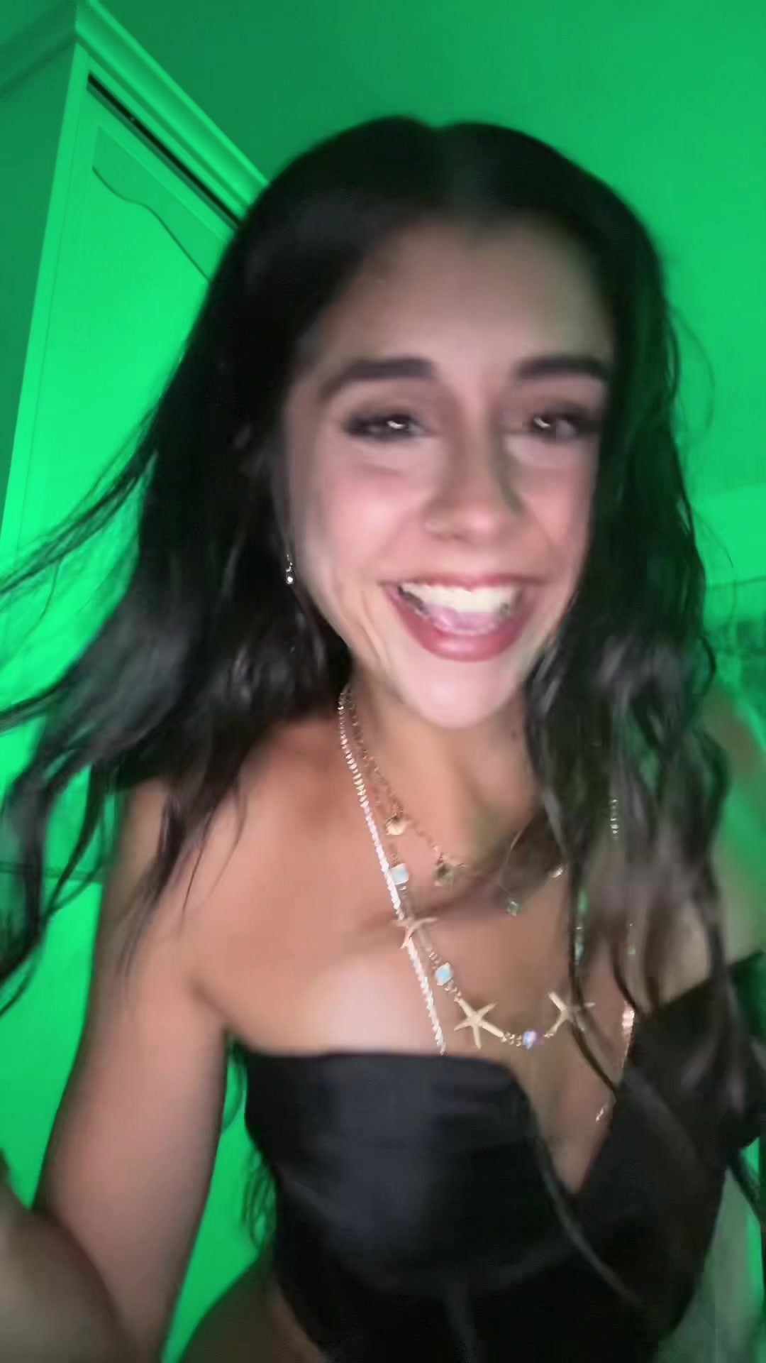 @𝐴𝑟𝑦
