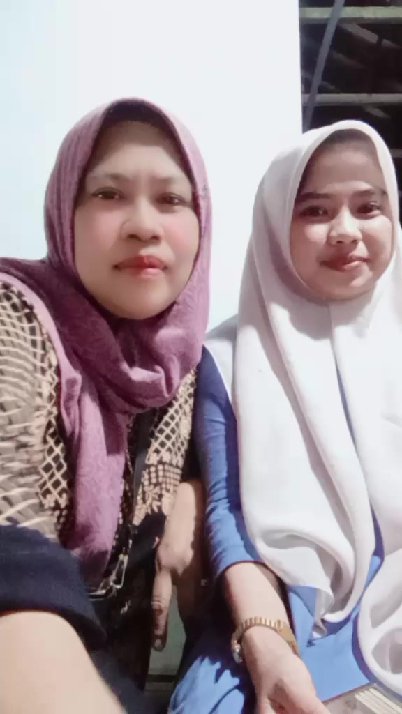 @kamilaputri139