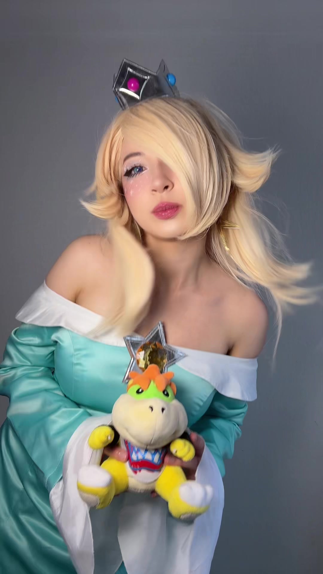 @Mozechii