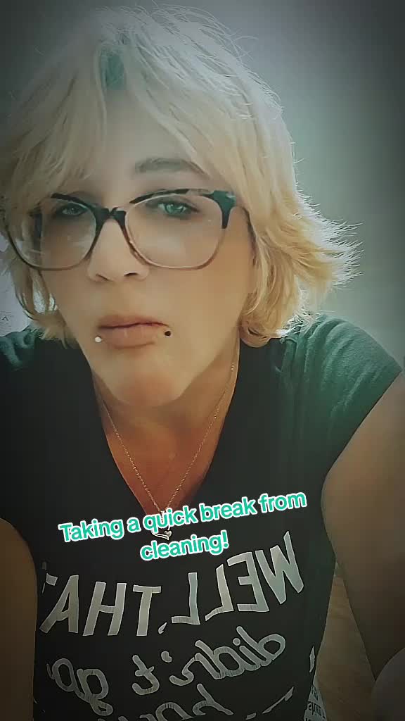 @🦩AstridTheGardenBugMcfly🦩