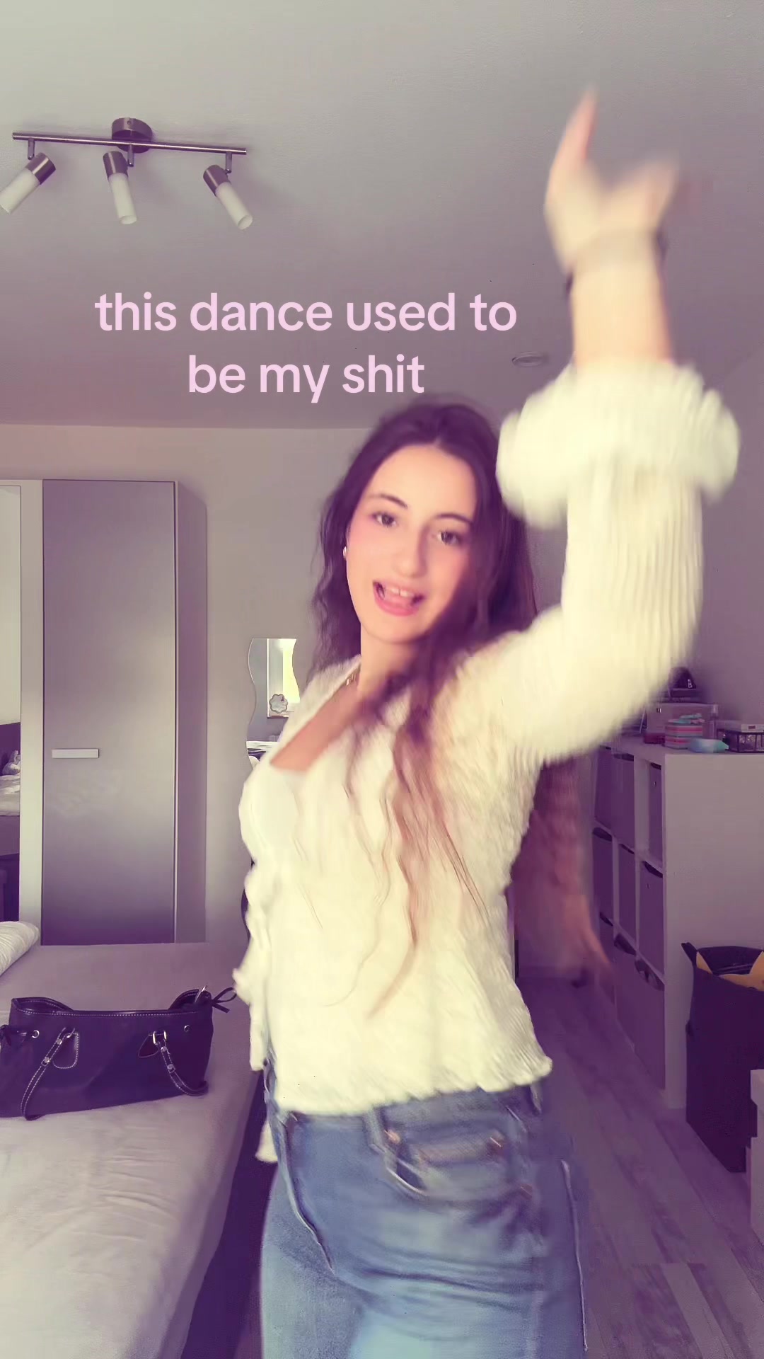 @edona⁷