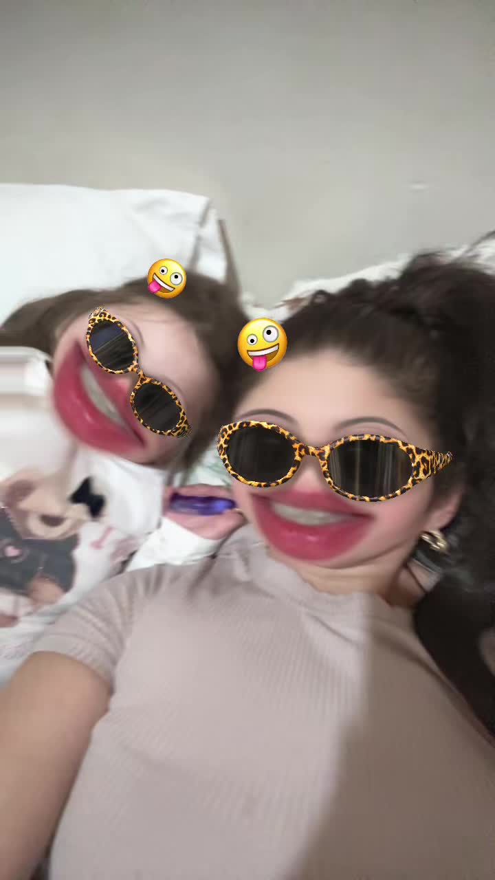 @𝓓𝓮𝓫𝓸𝓻𝓪𝓱 💫