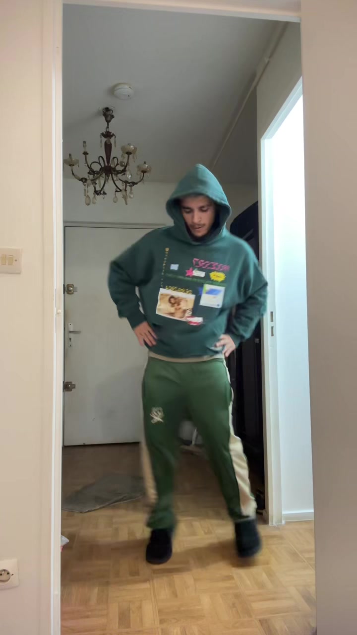 @Mzb0y222