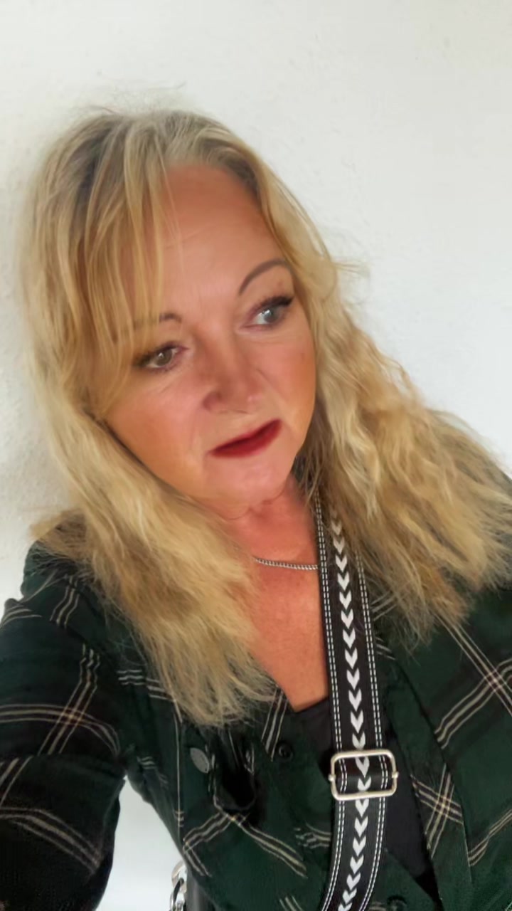 @Ellen ü50