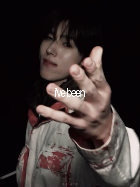 @𖤐