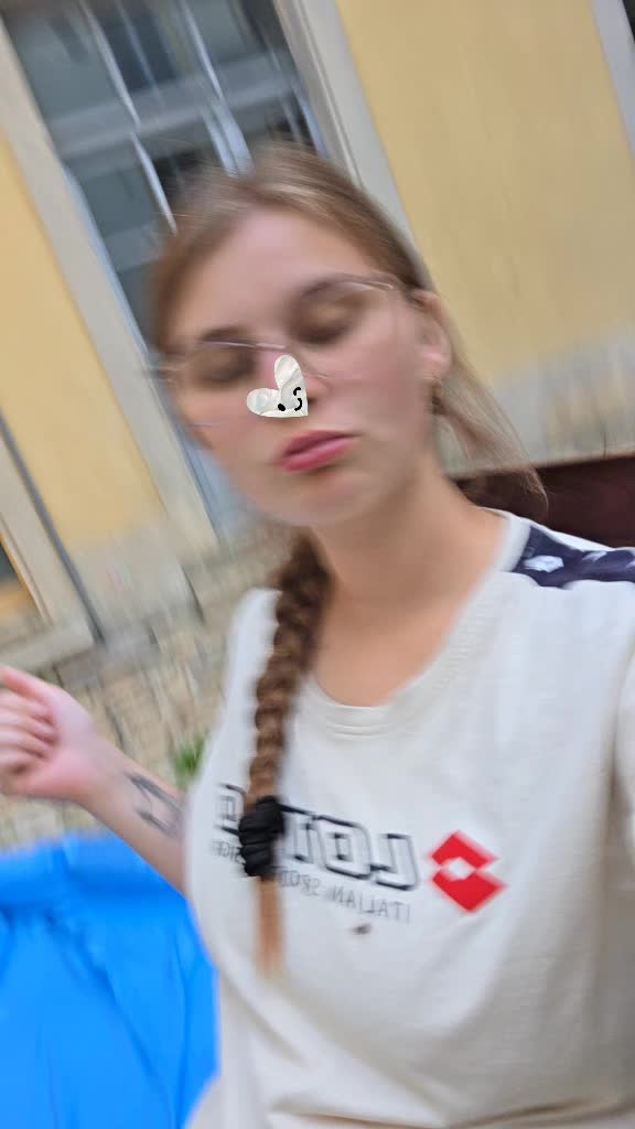 @cam...