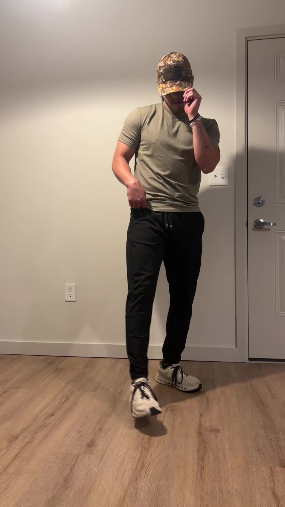 @CowboyColt04
