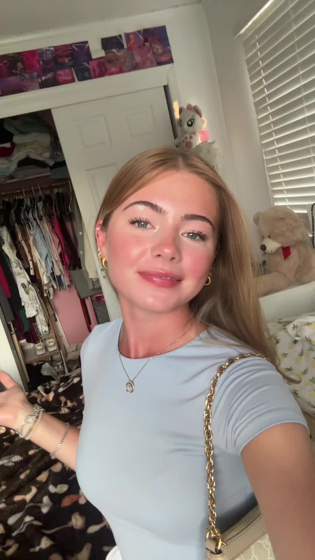 @<3