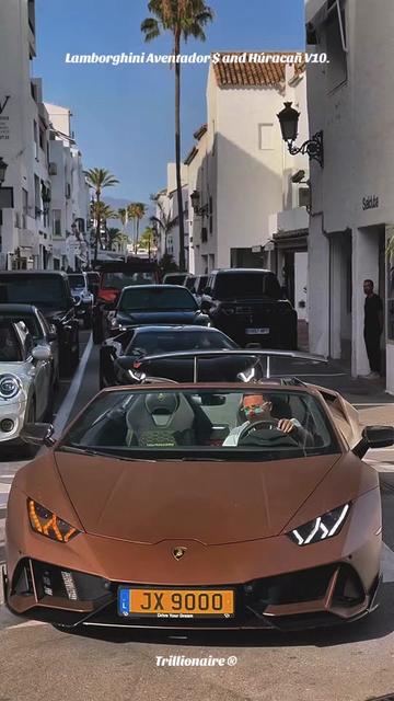@Luxurious Trillionaire®