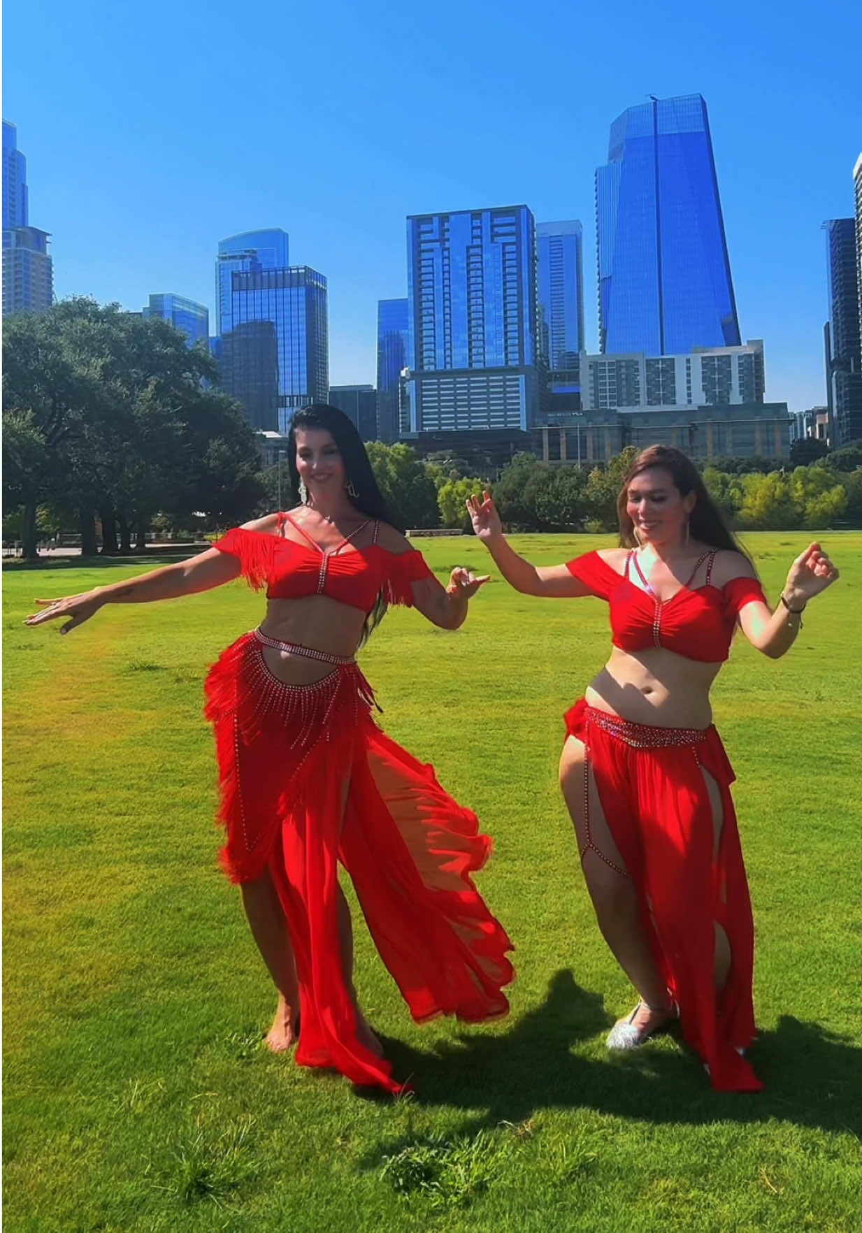@Carolina Angulo Belly Dancer