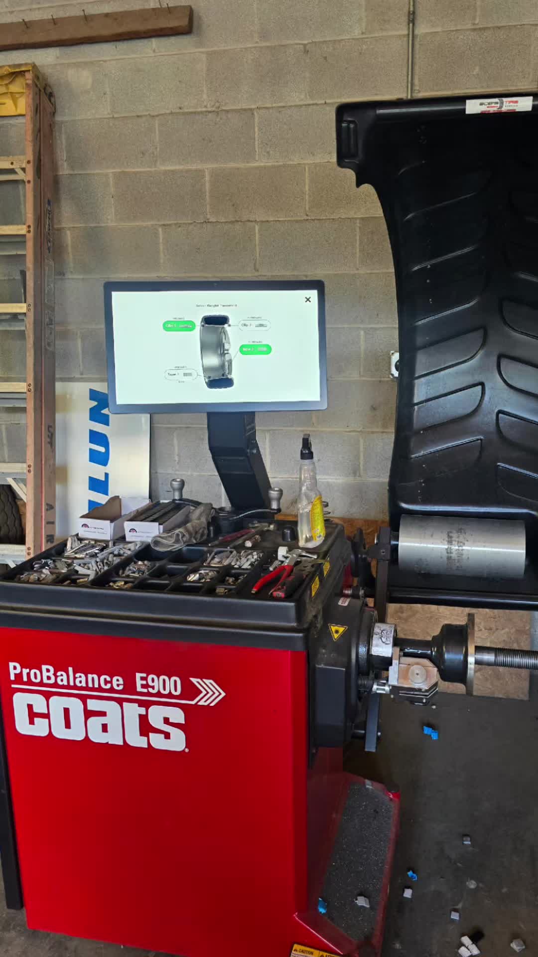 @Bobs Tire Service