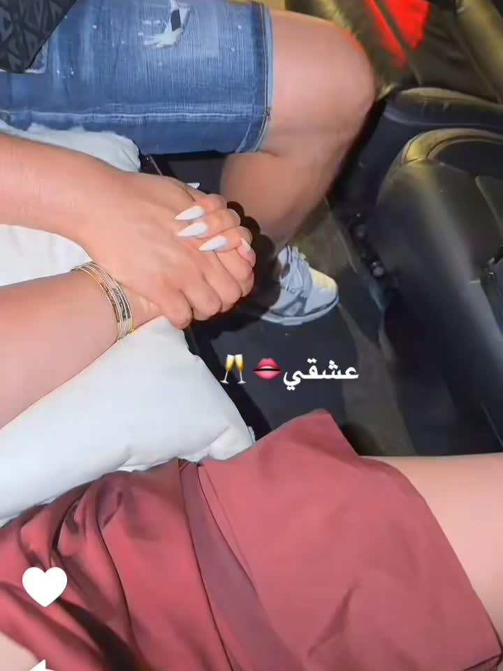 @chahinez_