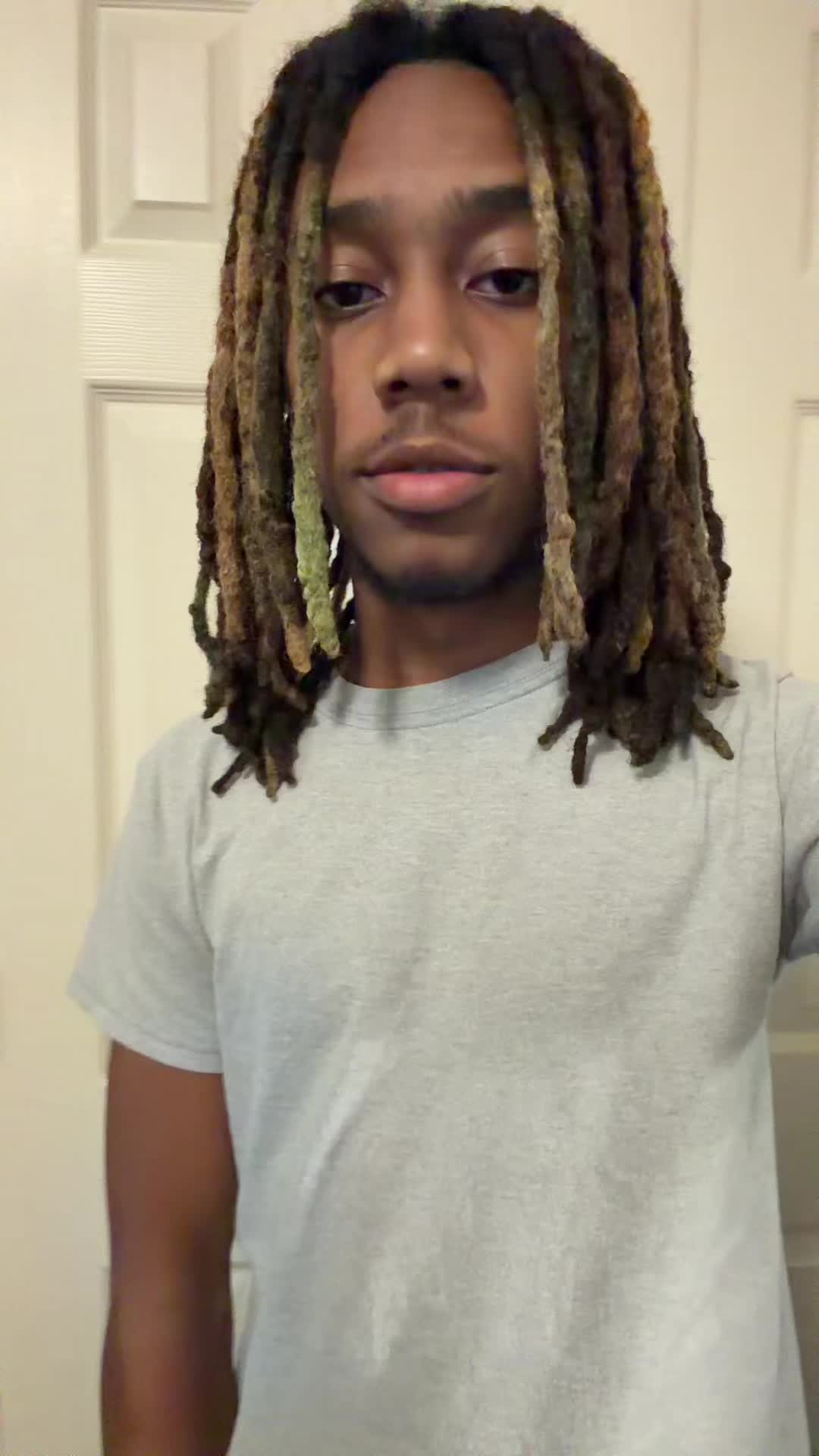 @⃟