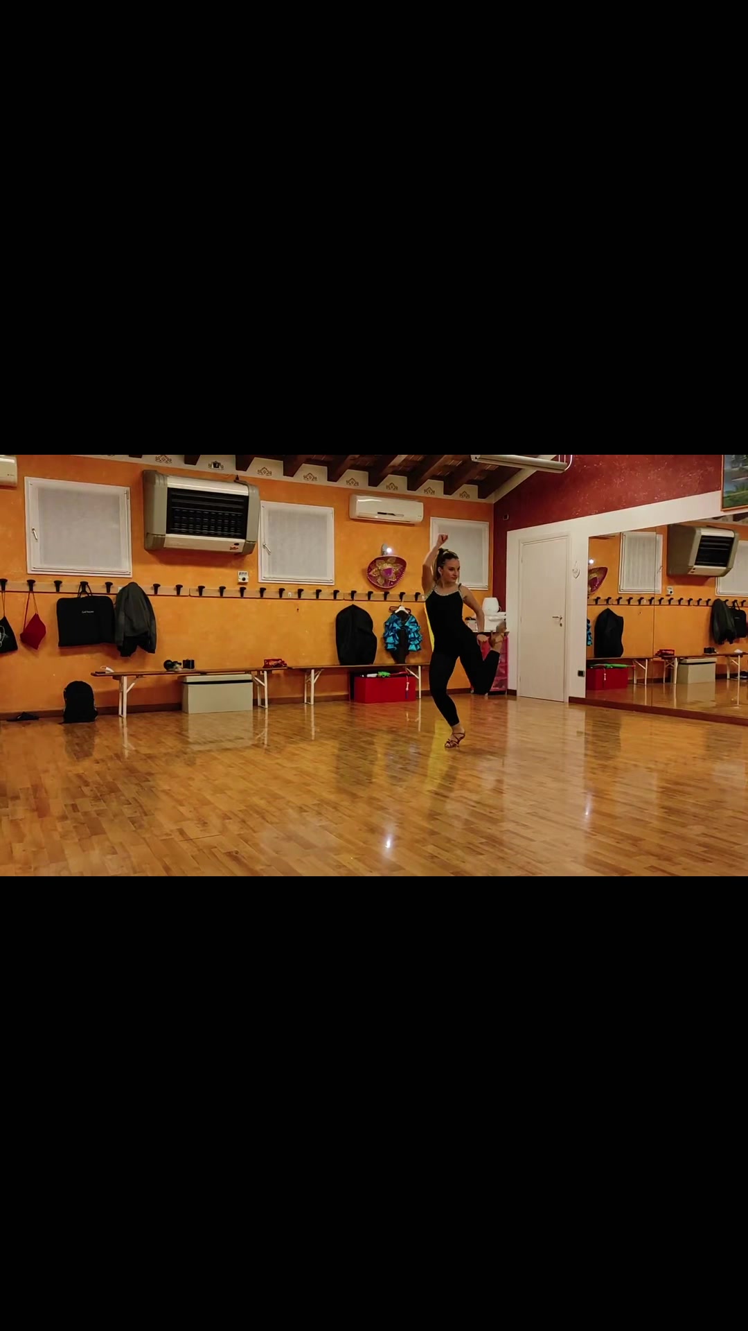 @EVE DANCE