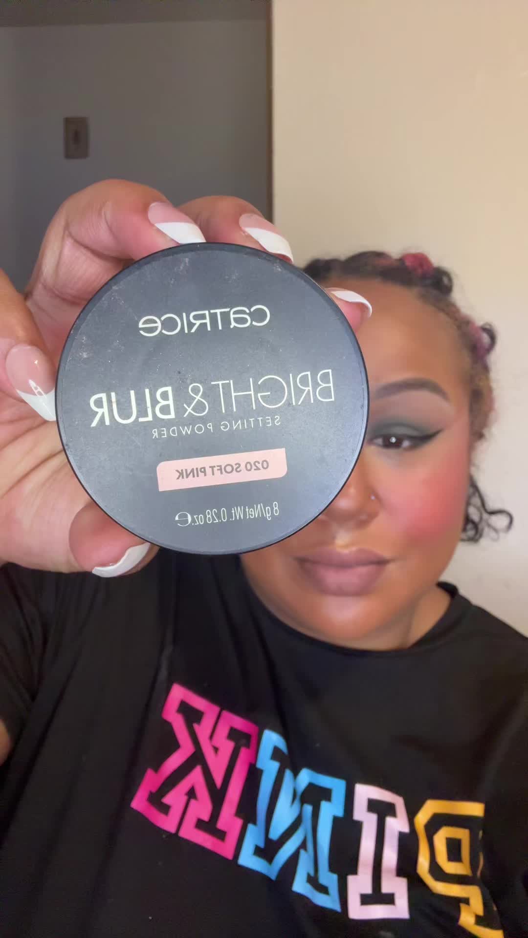 @Makeupbydoubledeez (Chardae)
