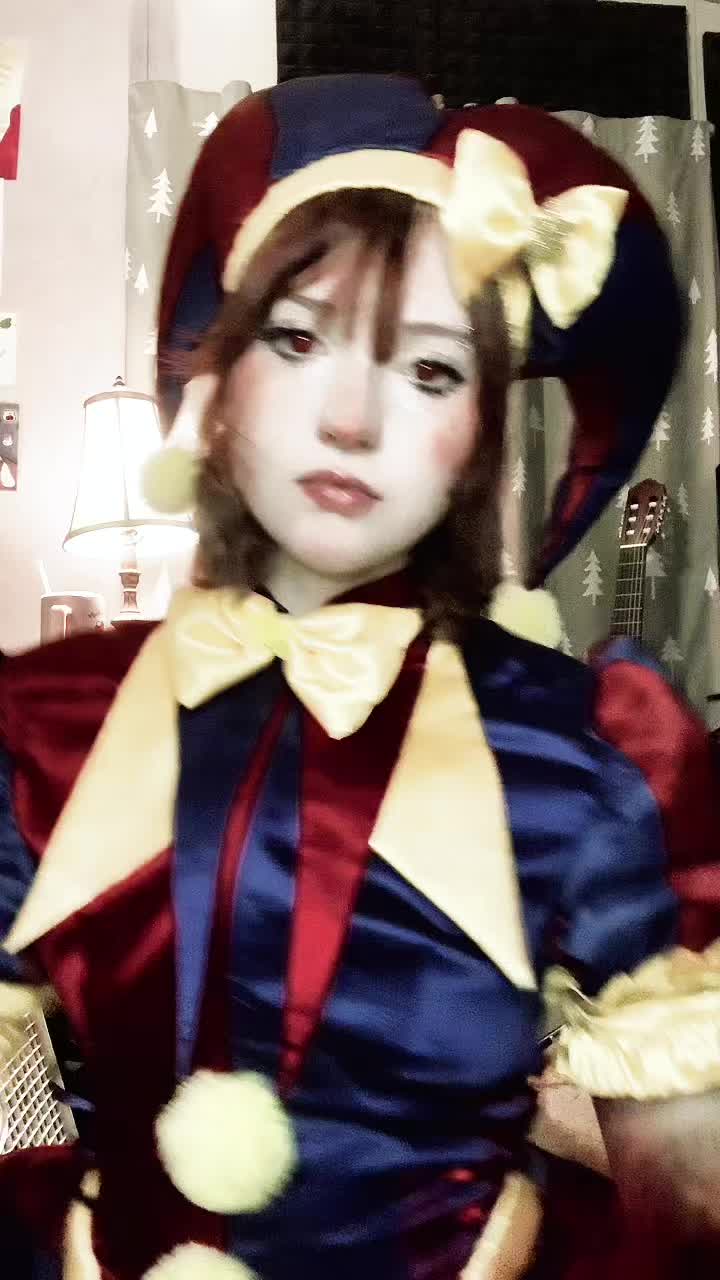 @≽^&bull;⩊&bull;^≼♡