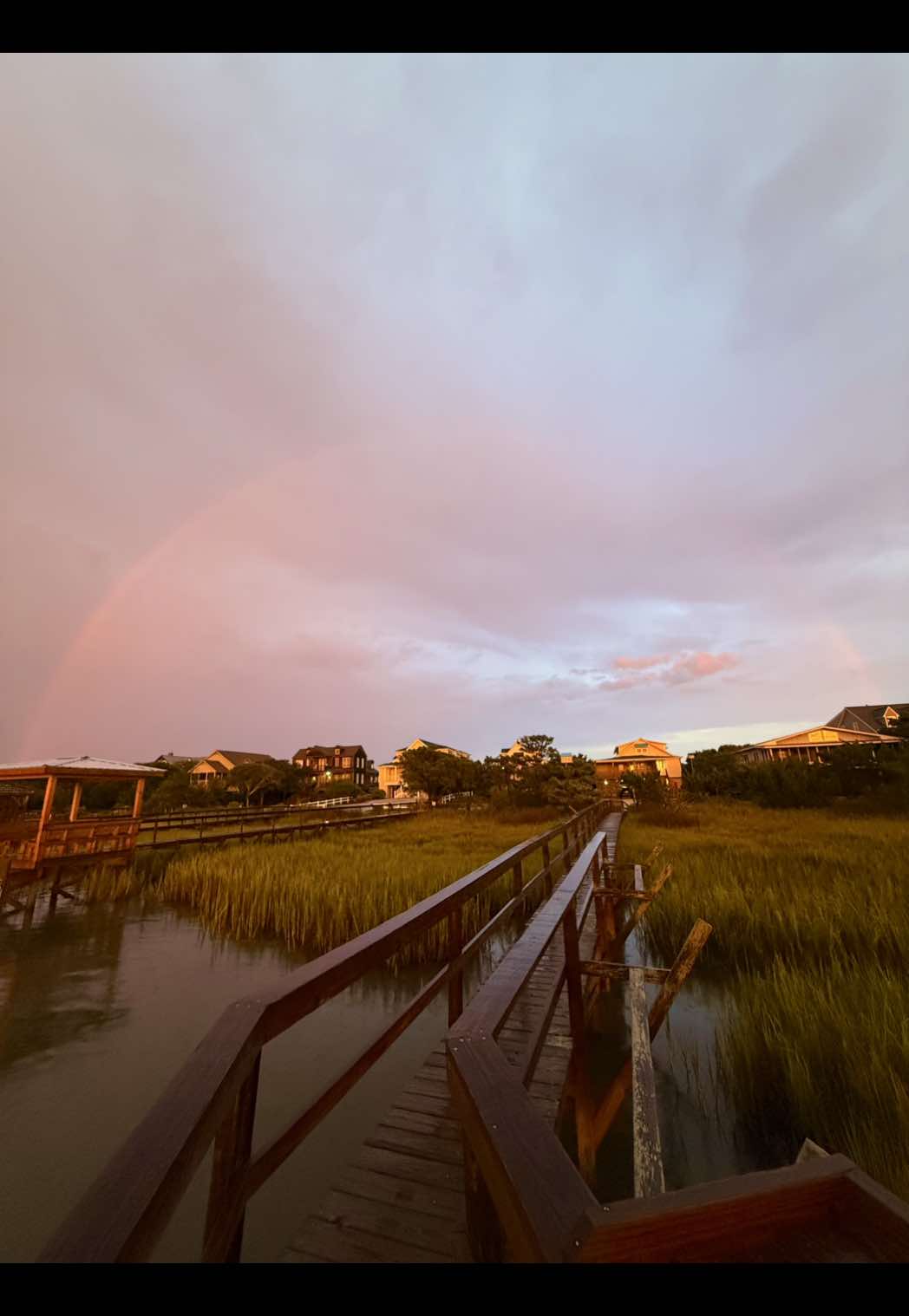@maudelena_