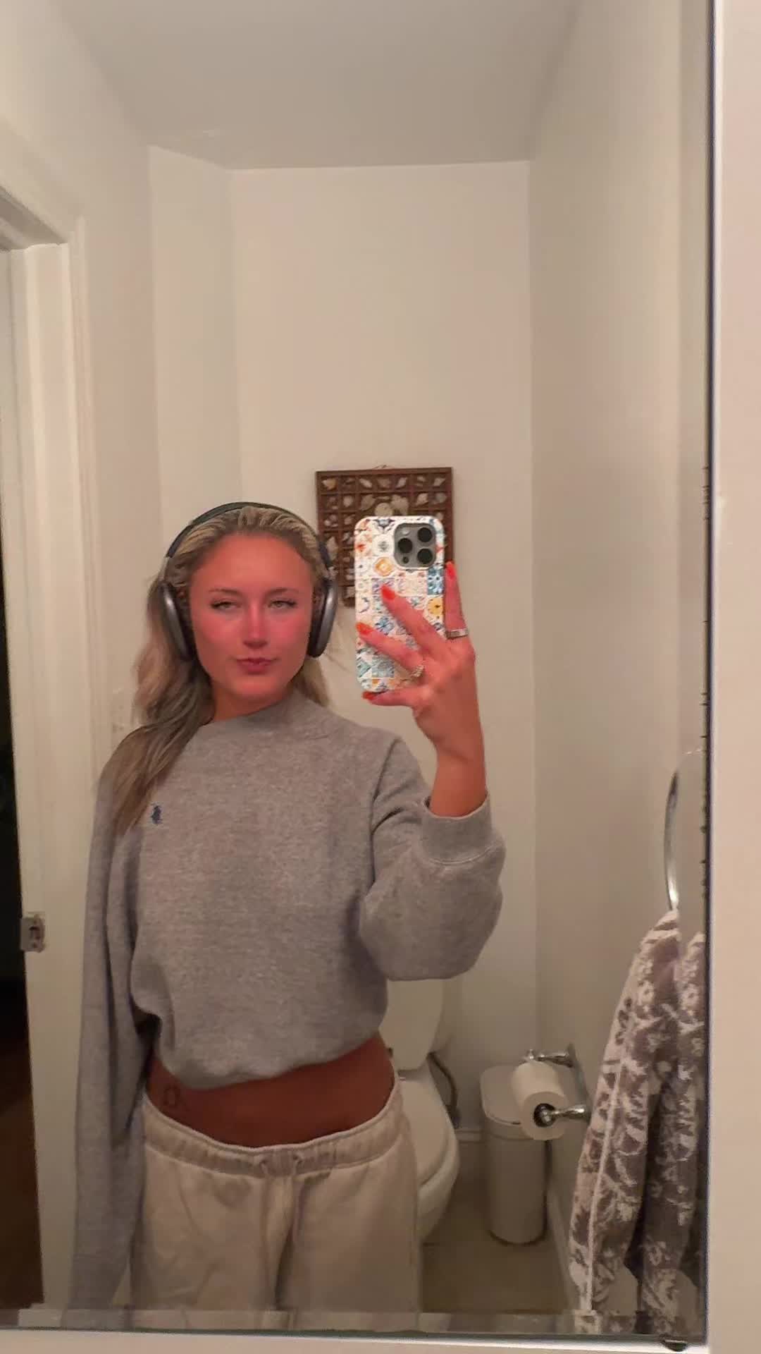 @anihayes