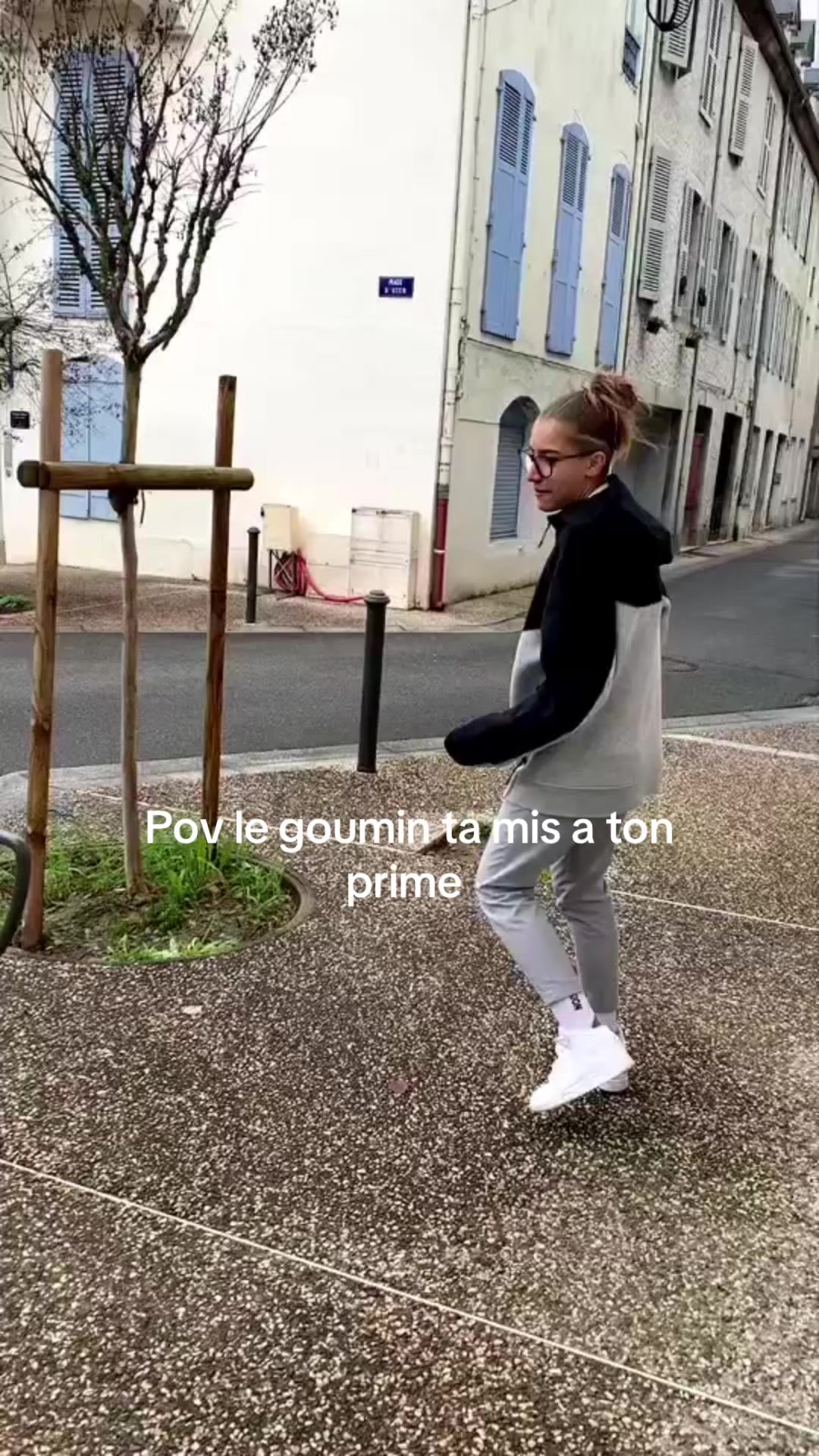 @Eléna🐺