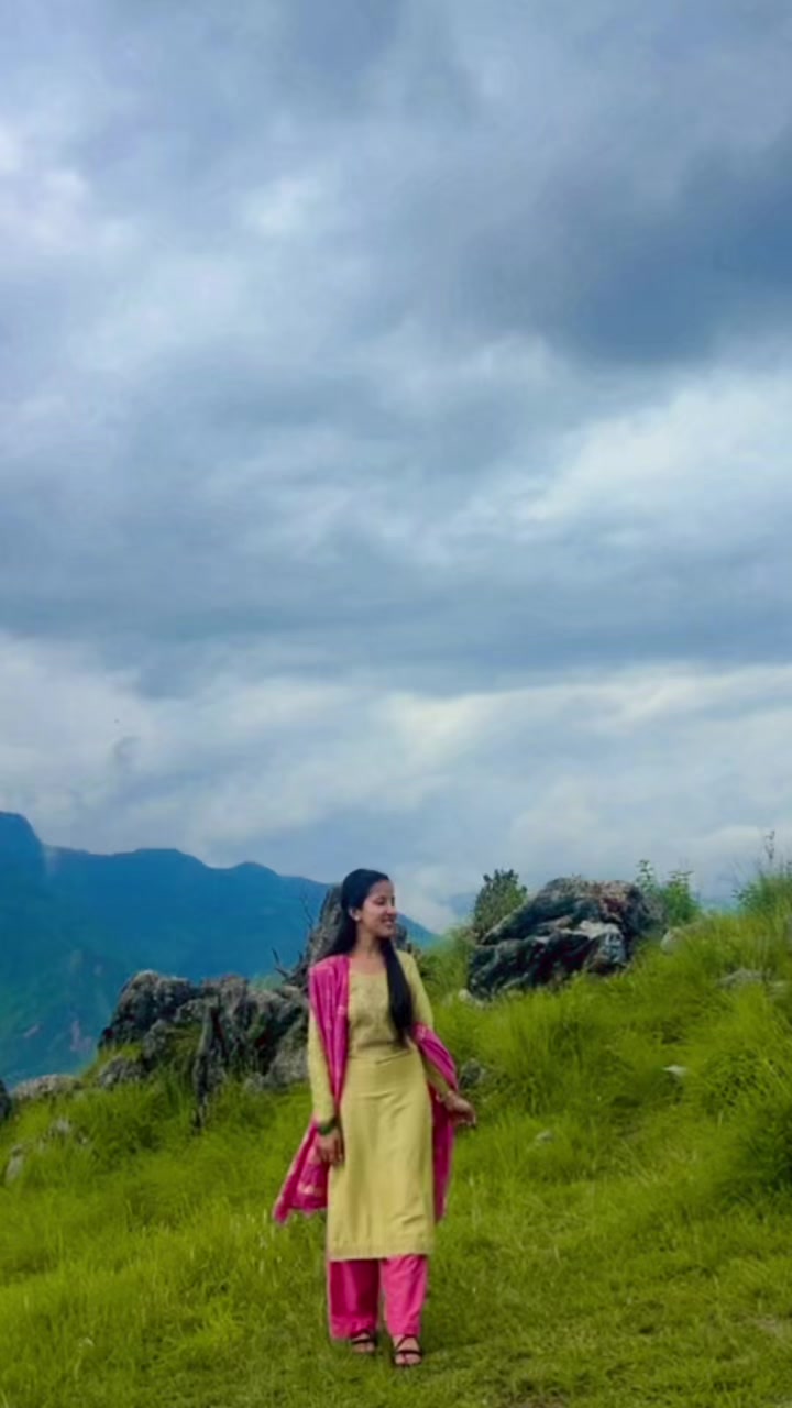 @अमृता खत्री