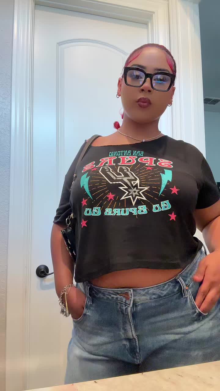 @liyah ♉︎ .