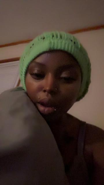 @Fine_Ahh_Queen