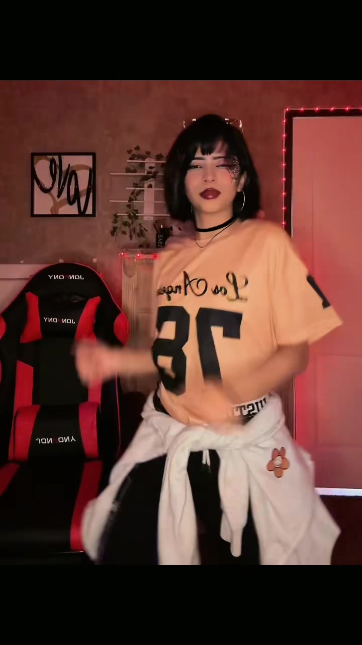 @Eliqueen-official