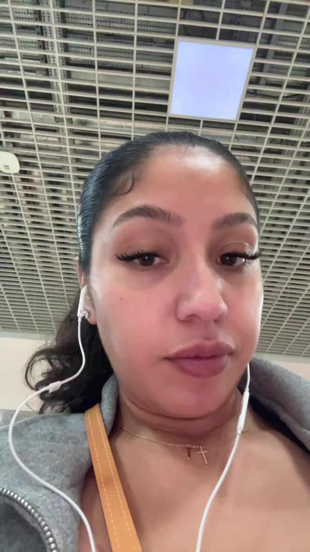 @Lala