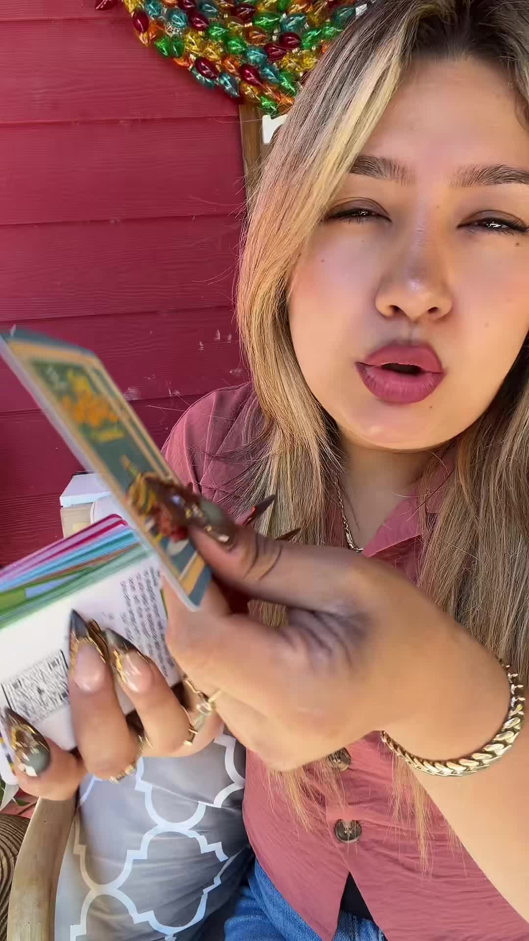 @lupithazzepeda