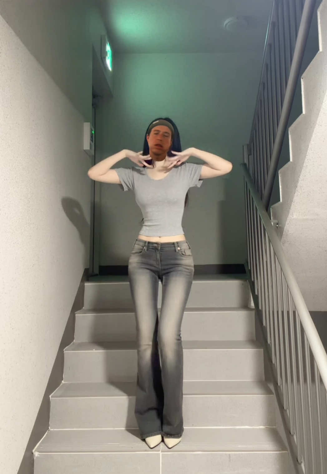 @은