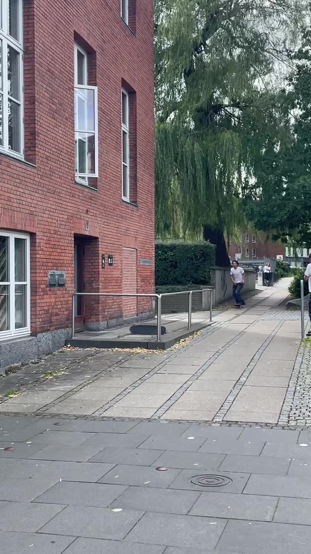 @Buggi