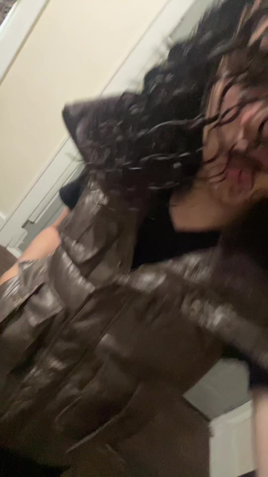 @Thraxr